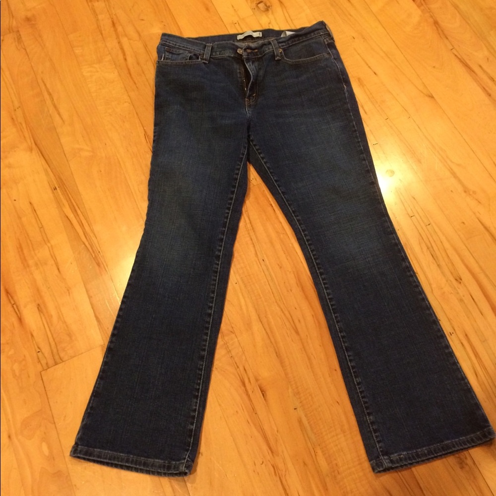 Like new Levi’s 515 boot cut jeans size 12 medium